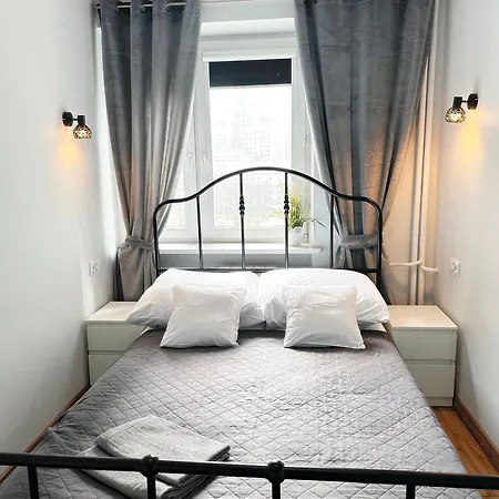 Coser Apartamenty Metro Onz Warschau Exterior foto