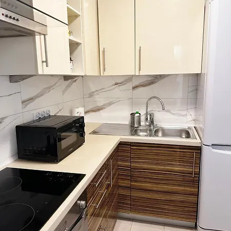 Coser Apartamenty Metro Onz Warschau Exterior foto