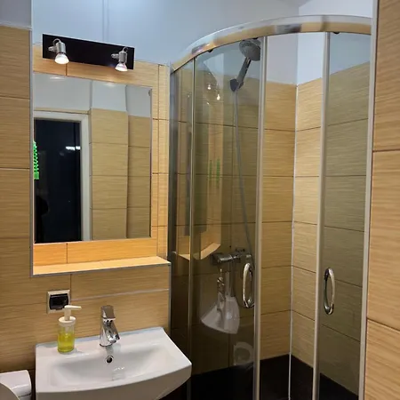 Coser Apartamenty Metro Onz Warschau Exterior foto